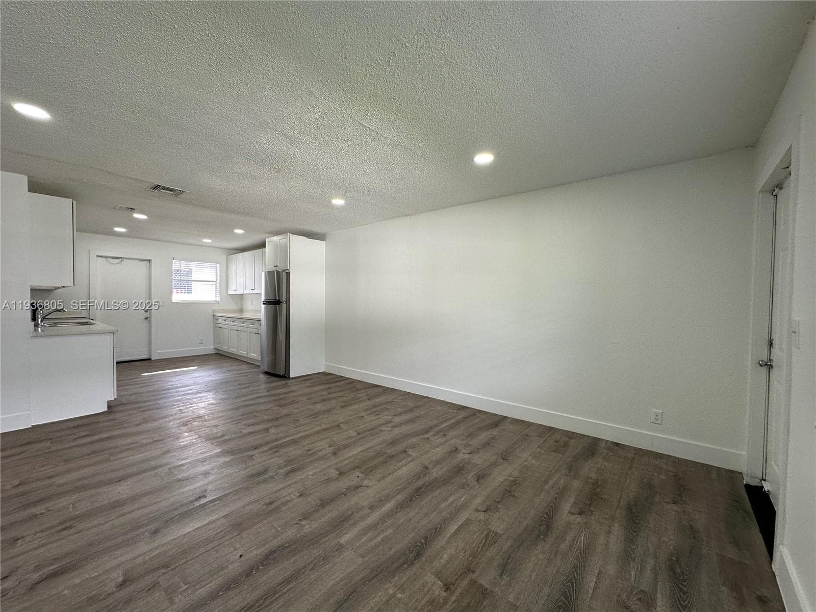 TOWN OF HALLANDALE B-13 · #B in Hallandale Beach - Photo 10
