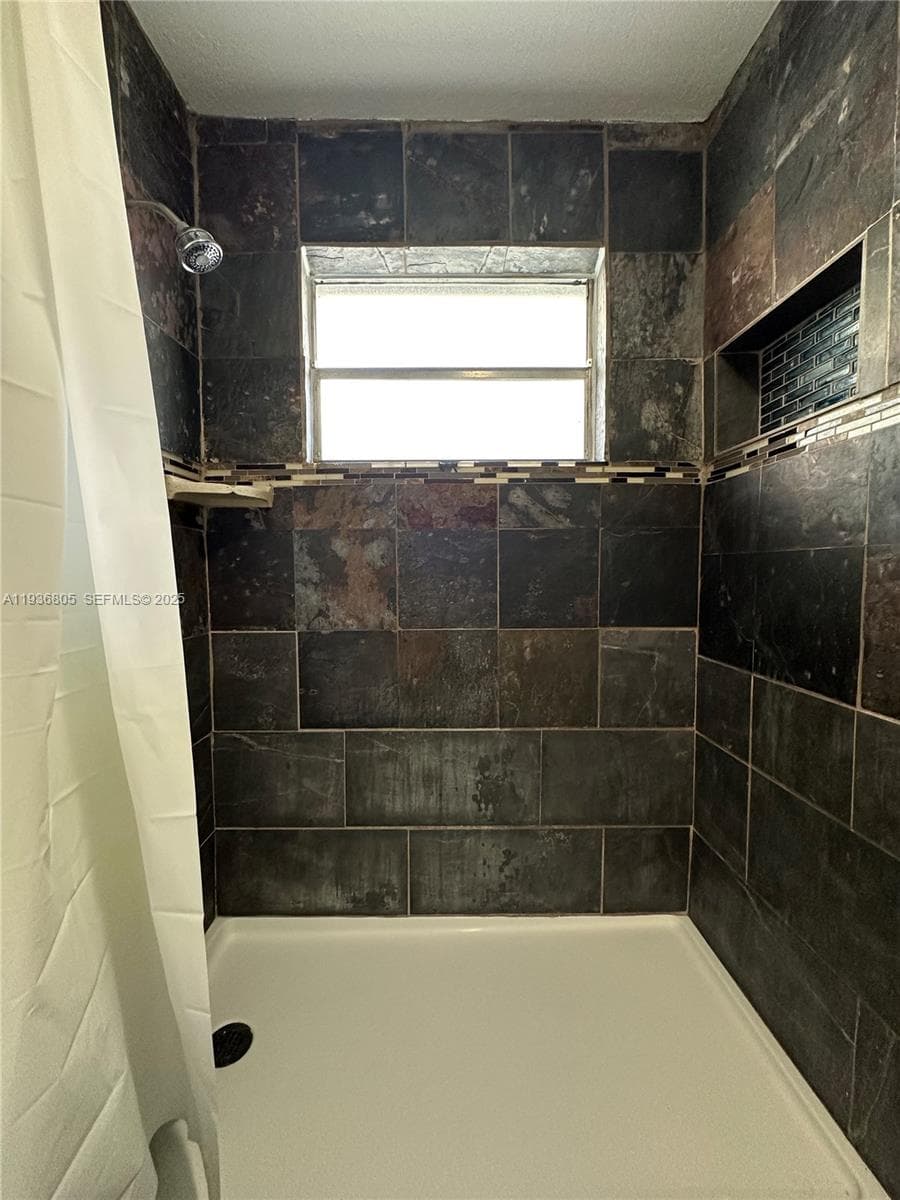 TOWN OF HALLANDALE B-13 · #B in Hallandale Beach - Photo 18