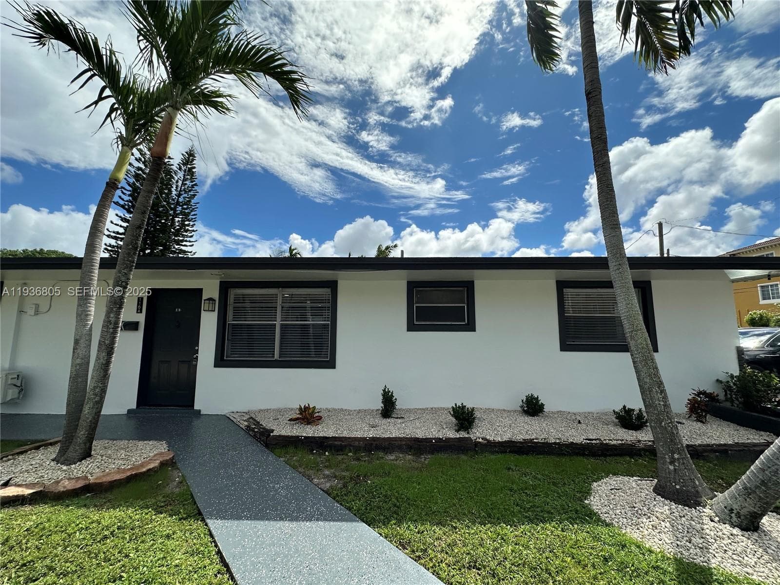 TOWN OF HALLANDALE B-13 · #B in Hallandale Beach - Photo 44