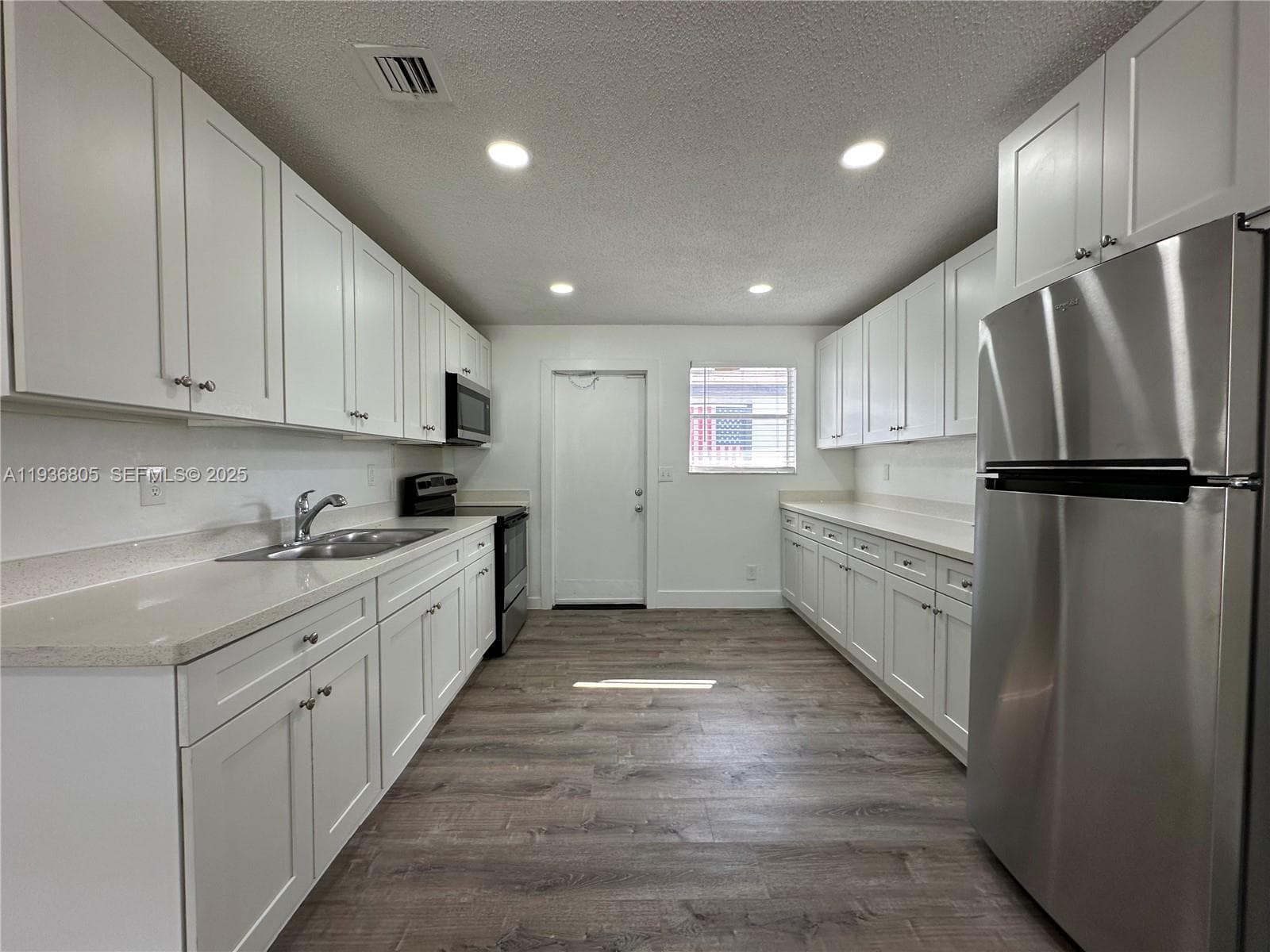 TOWN OF HALLANDALE B-13 · #B in Hallandale Beach - Photo 31