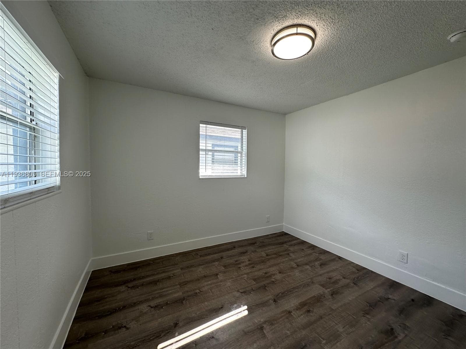 TOWN OF HALLANDALE B-13 · #B in Hallandale Beach - Photo 21