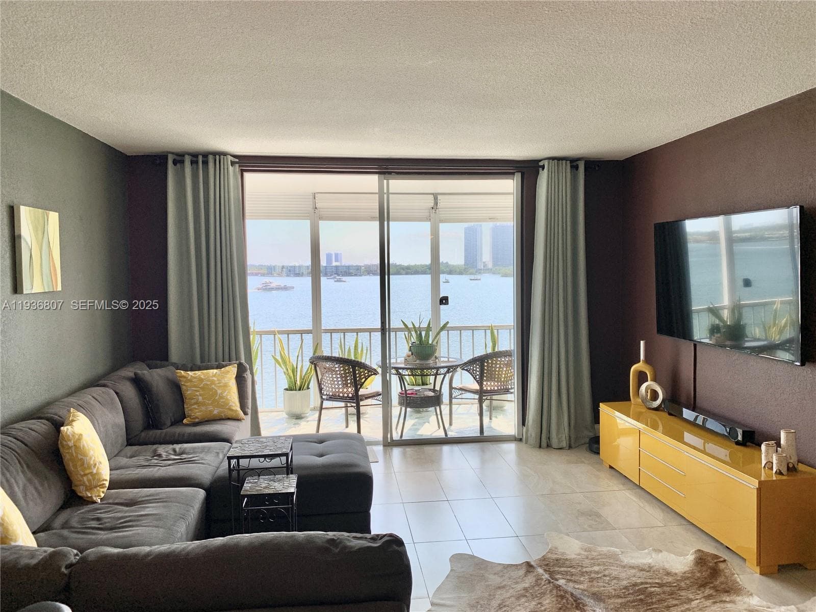 POINT EAST SEC 4 CONDO · #P512 in Aventura - Photo 3