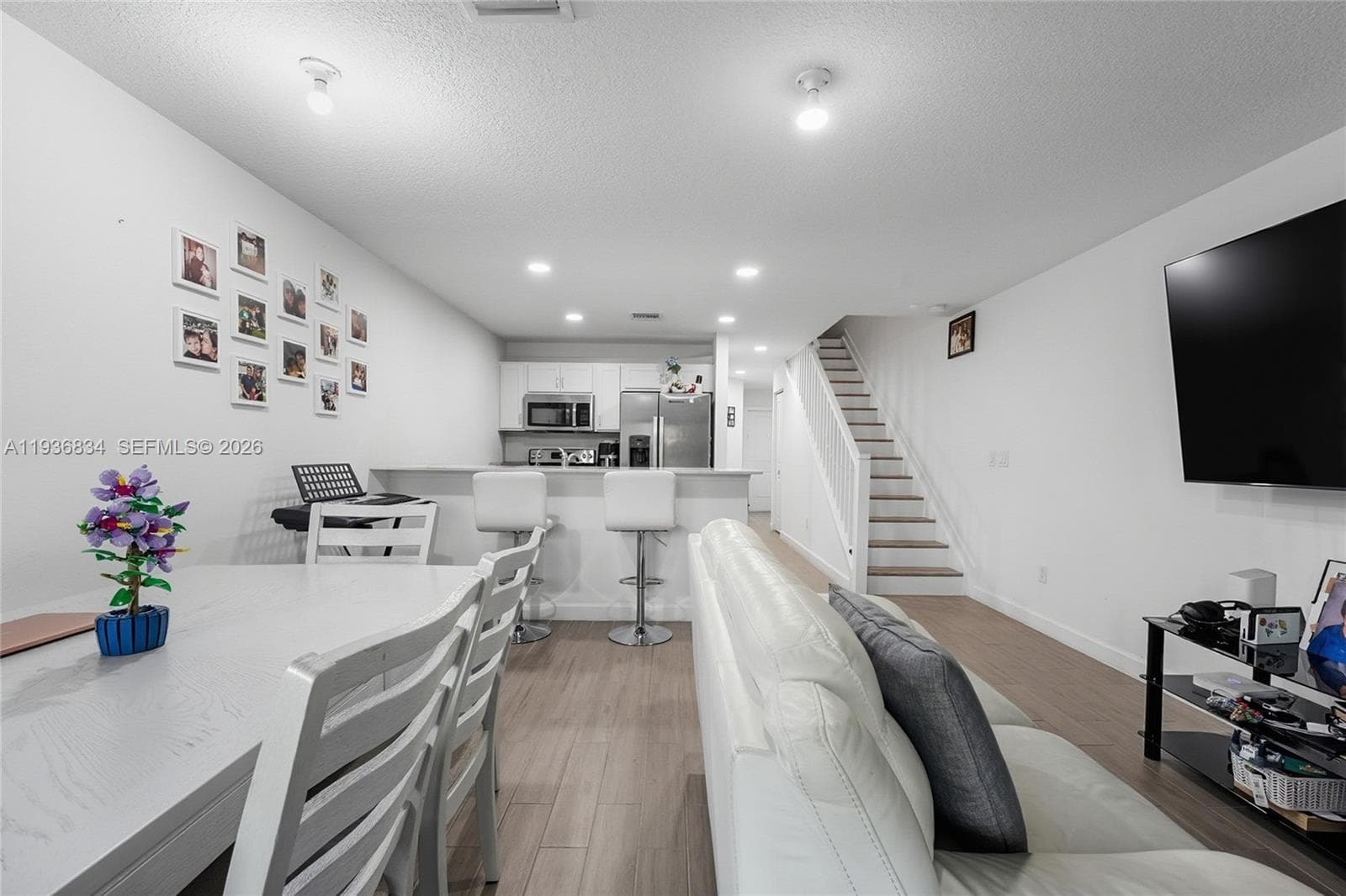 5059 Genove Pl photo 6