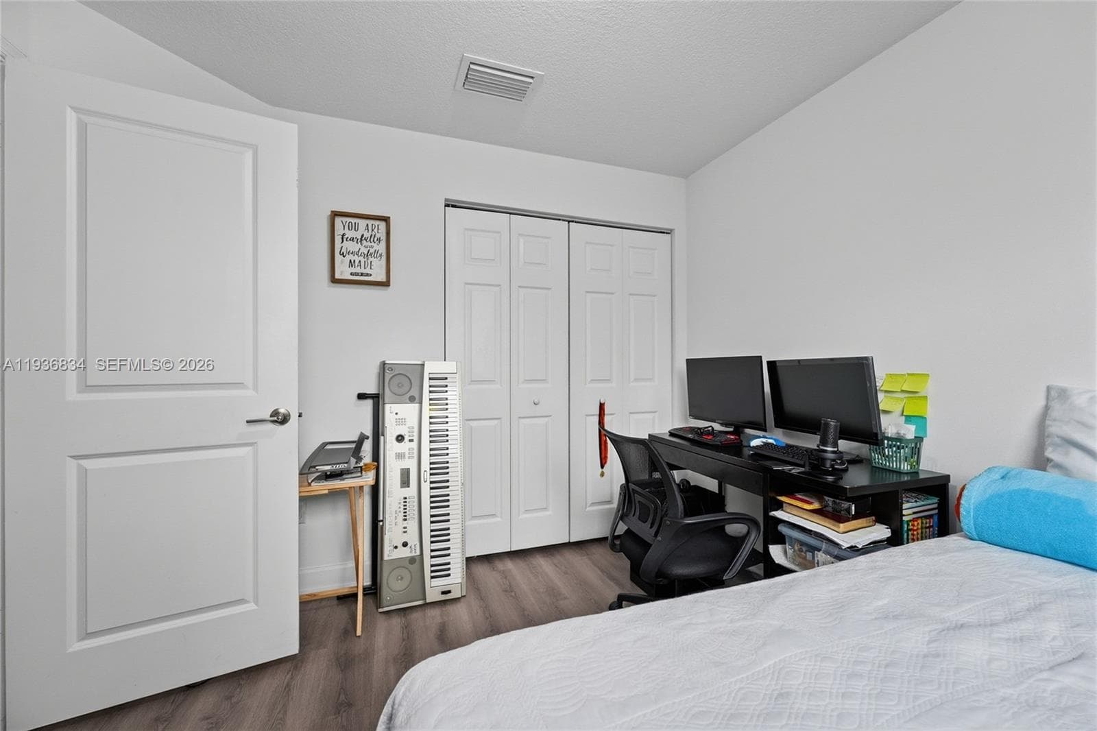 5059 Genove Pl photo 11