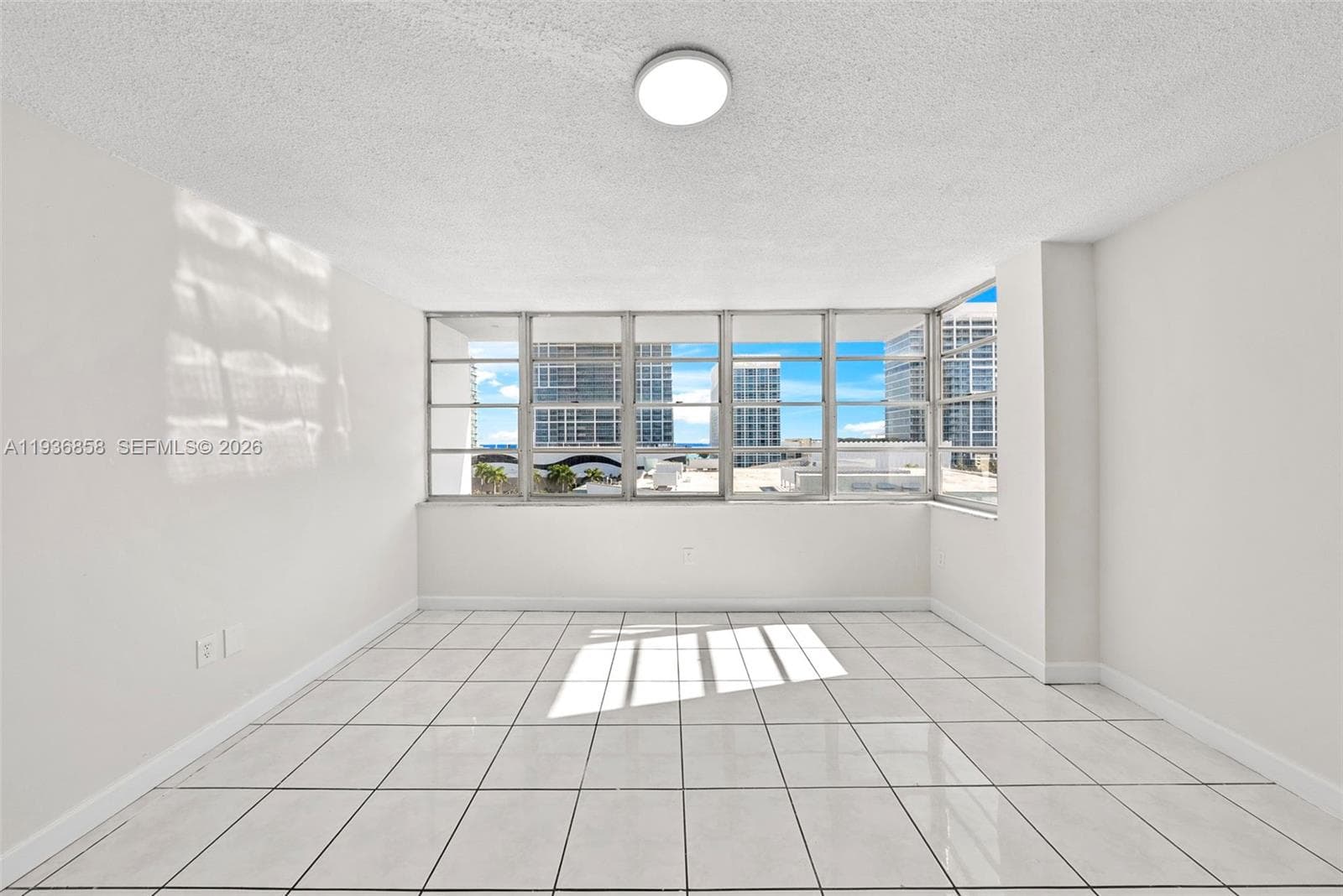 VILLA ROYAL CONDO · #801 in Miami Beach - Photo 12