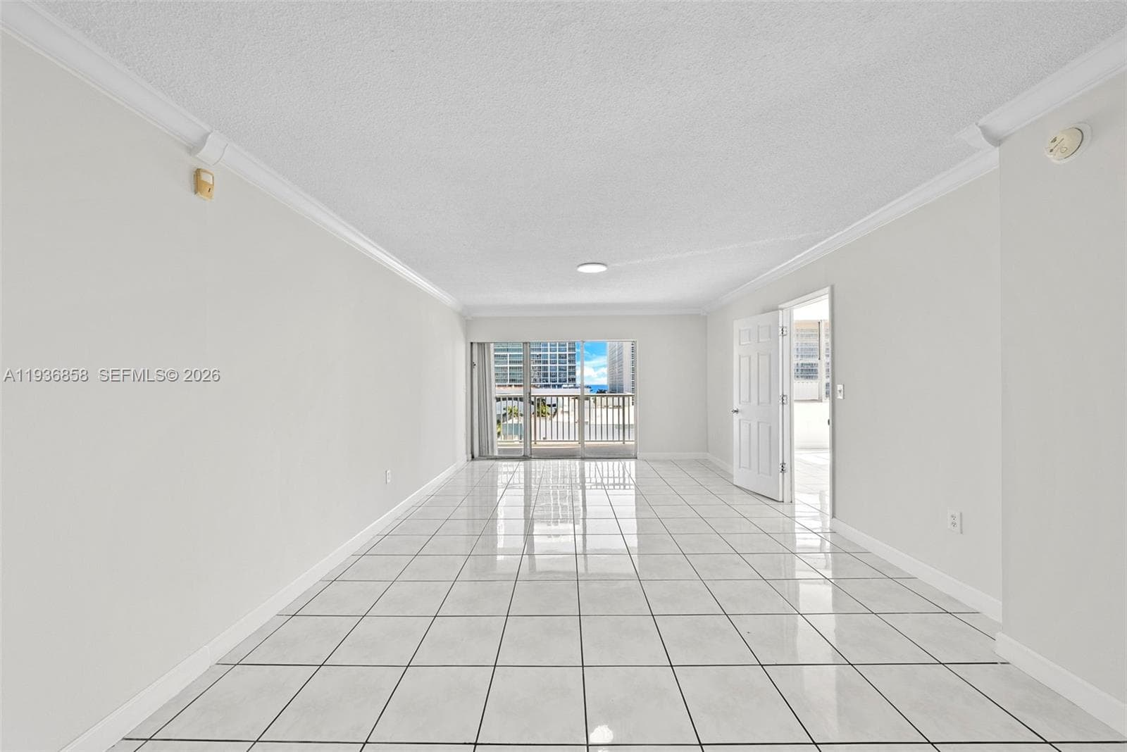 VILLA ROYAL CONDO · #801 in Miami Beach - Photo 4