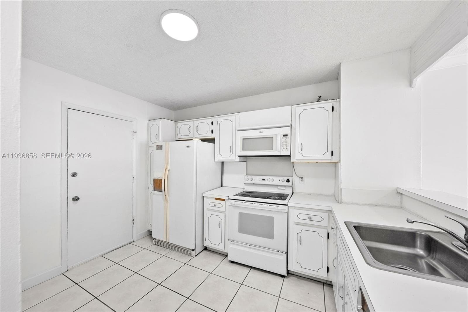 VILLA ROYAL CONDO · #801 in Miami Beach - Photo 8