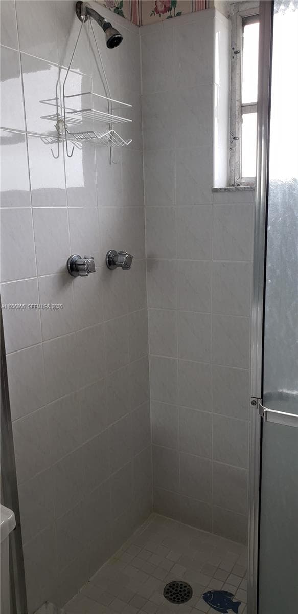 SEVENTEENTH GREEN CONDO · #305 in Hallandale Beach - Photo 7