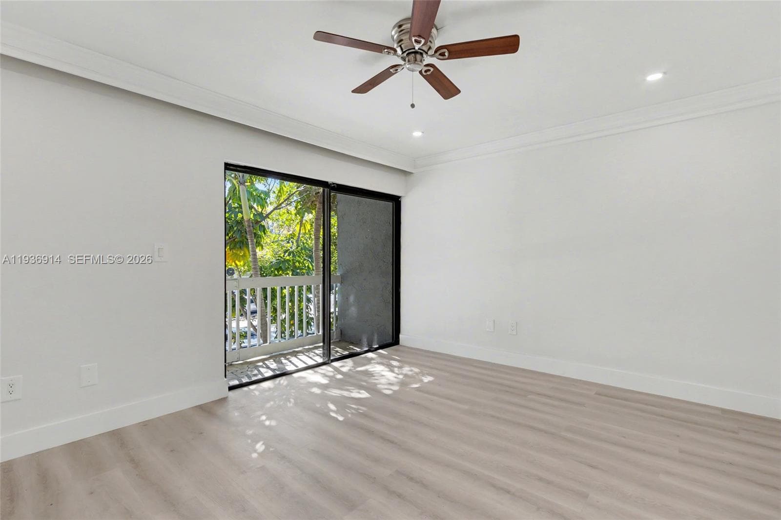 523 NE 38th St #6 photo 16