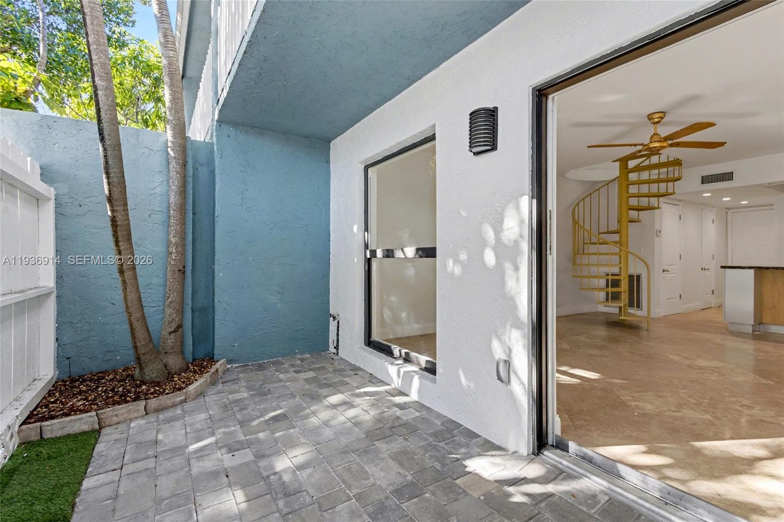 523 NE 38th St #6 photo 7
