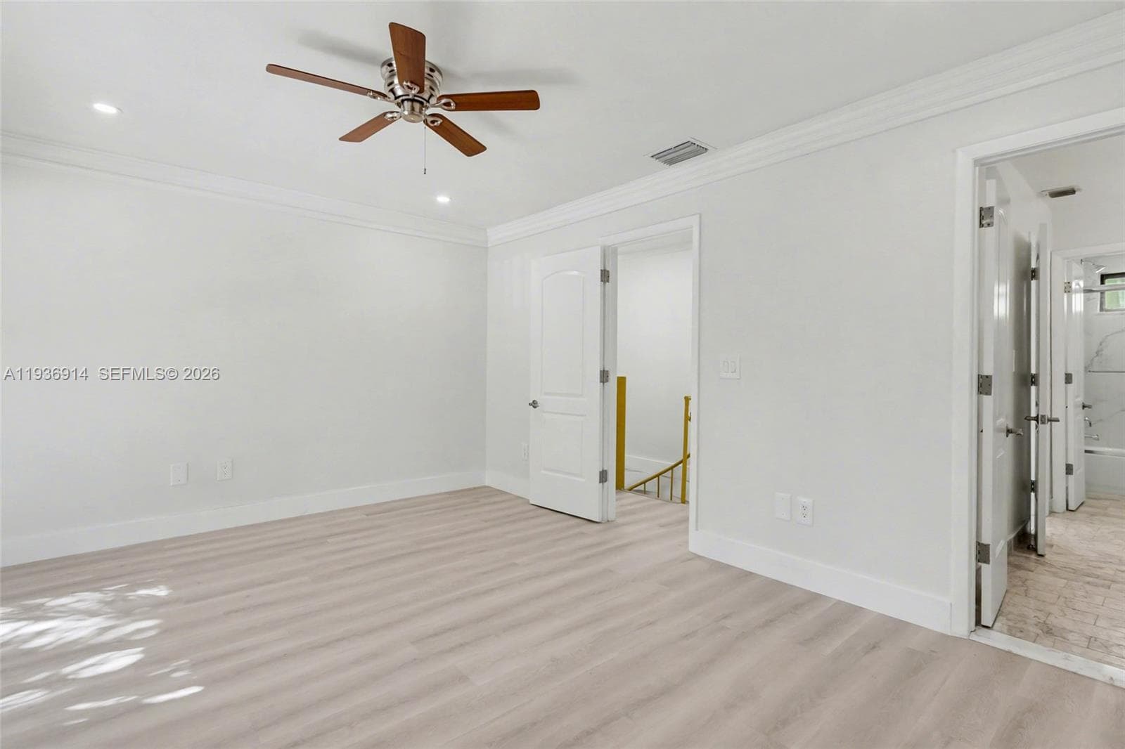 523 NE 38th St #6 photo 19