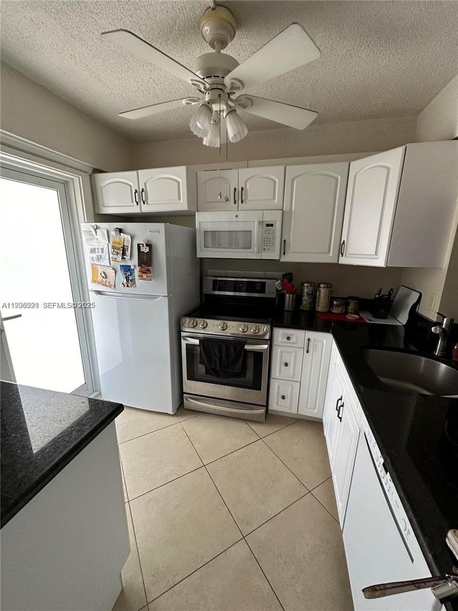 LEISURE GARDENS CONDO · #102E in Lauderdale By The Sea - Photo 3