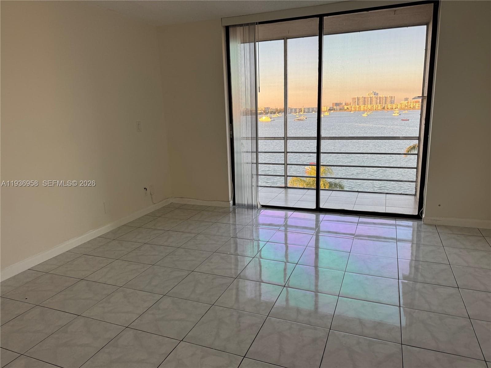 CARLTON BAY CONDO · #5P in North Miami Beach - Photo 7