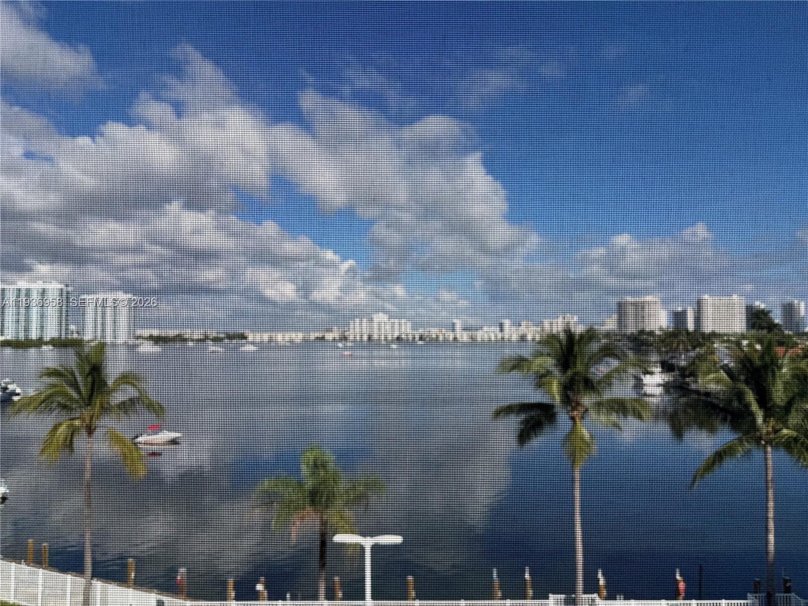 CARLTON BAY CONDO · #5P in North Miami Beach - Photo 1