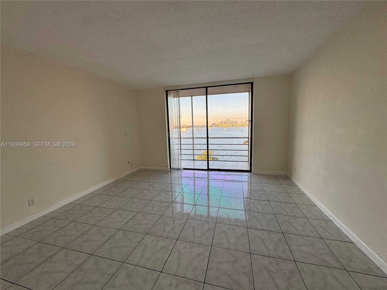 CARLTON BAY CONDO · #5P in North Miami Beach - Photo 9