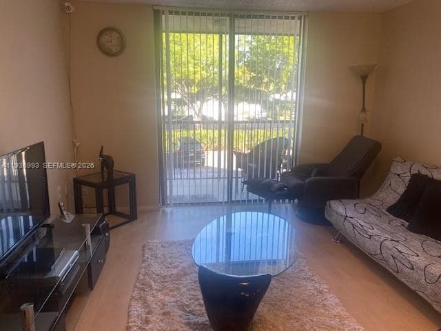 WOODSIDE APTS CONDO · #A217 in North Miami Beach - Photo 2
