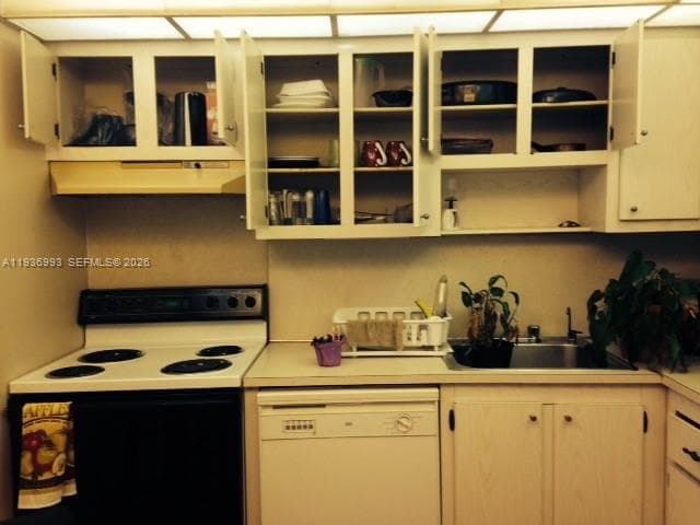WOODSIDE APTS CONDO · #A217 in North Miami Beach - Photo 1