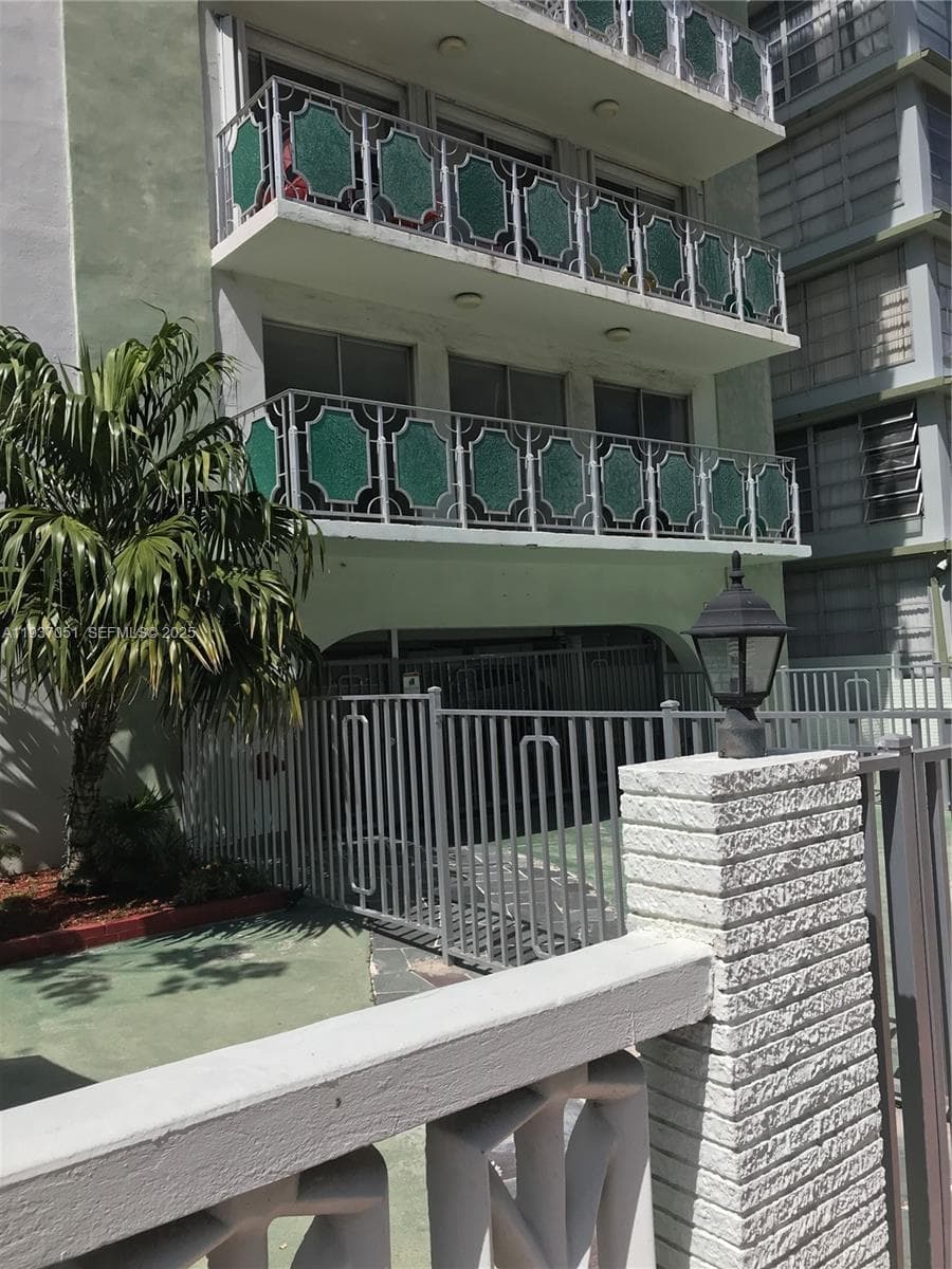 THE MERIDIAN CONDO · #502 in Miami Beach - Photo 4