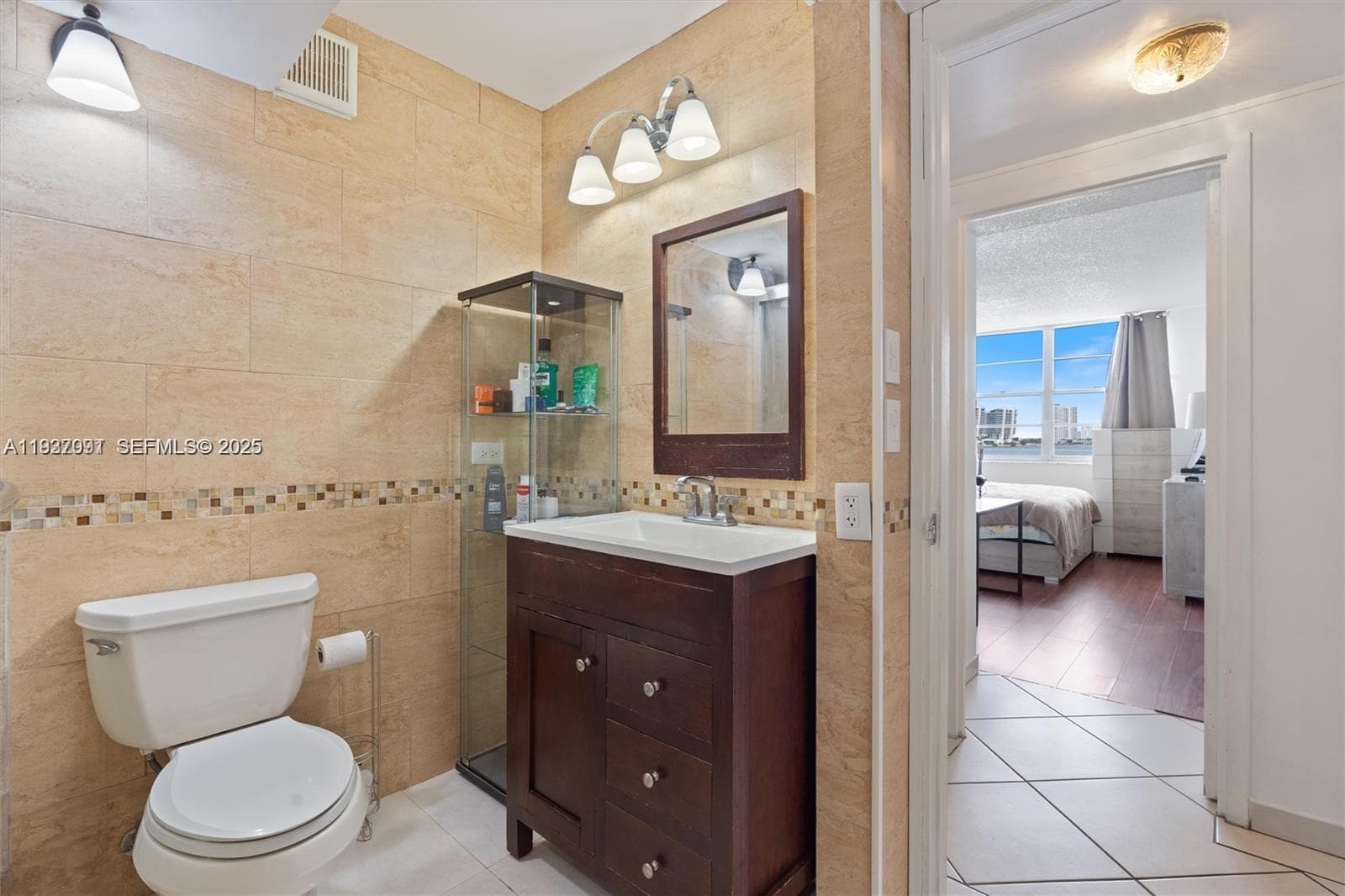 Winston Towers 200 · #218 in Sunny Isles Beach - Photo 16