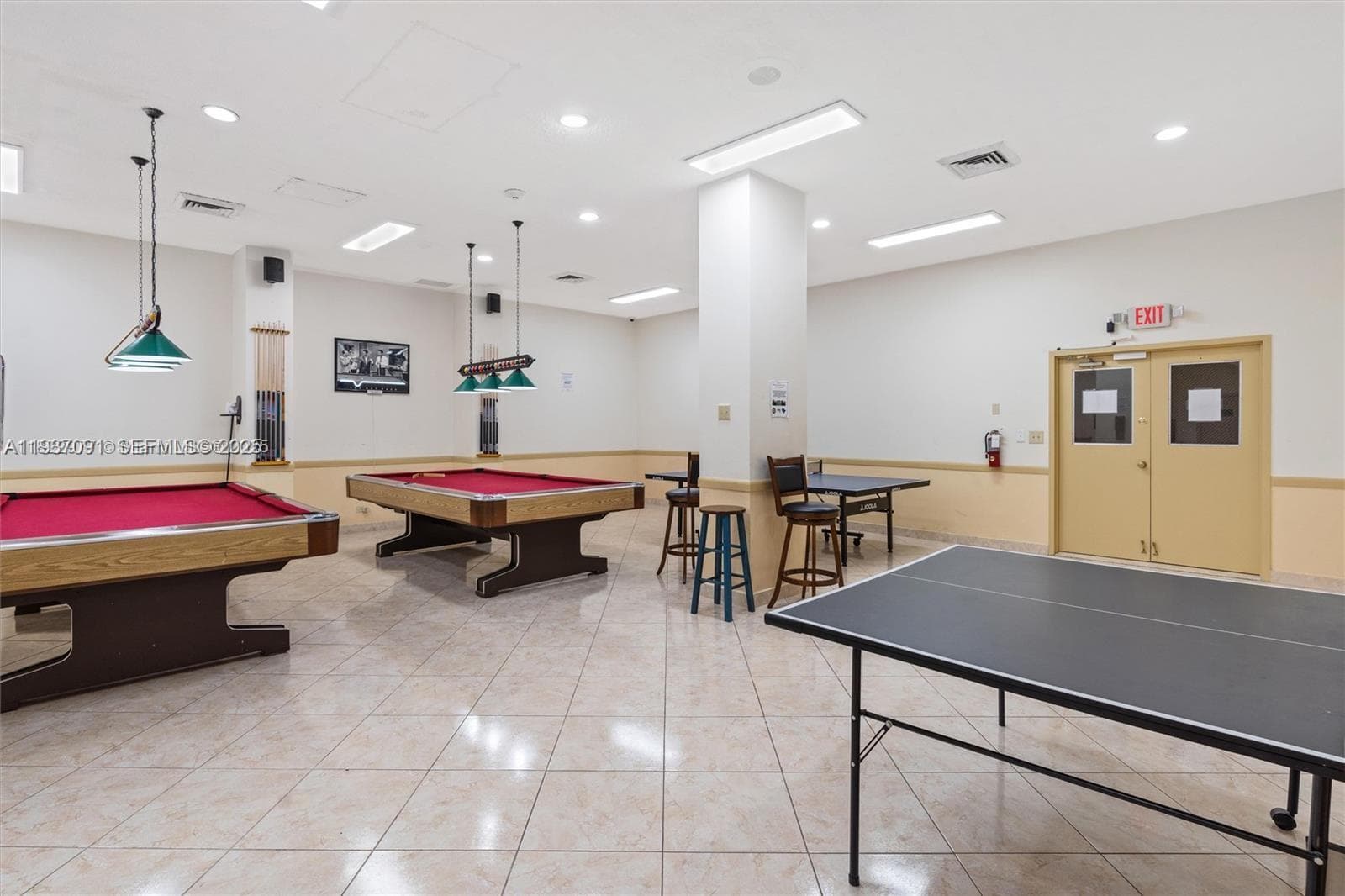 Winston Towers 200 · #218 in Sunny Isles Beach - Photo 18