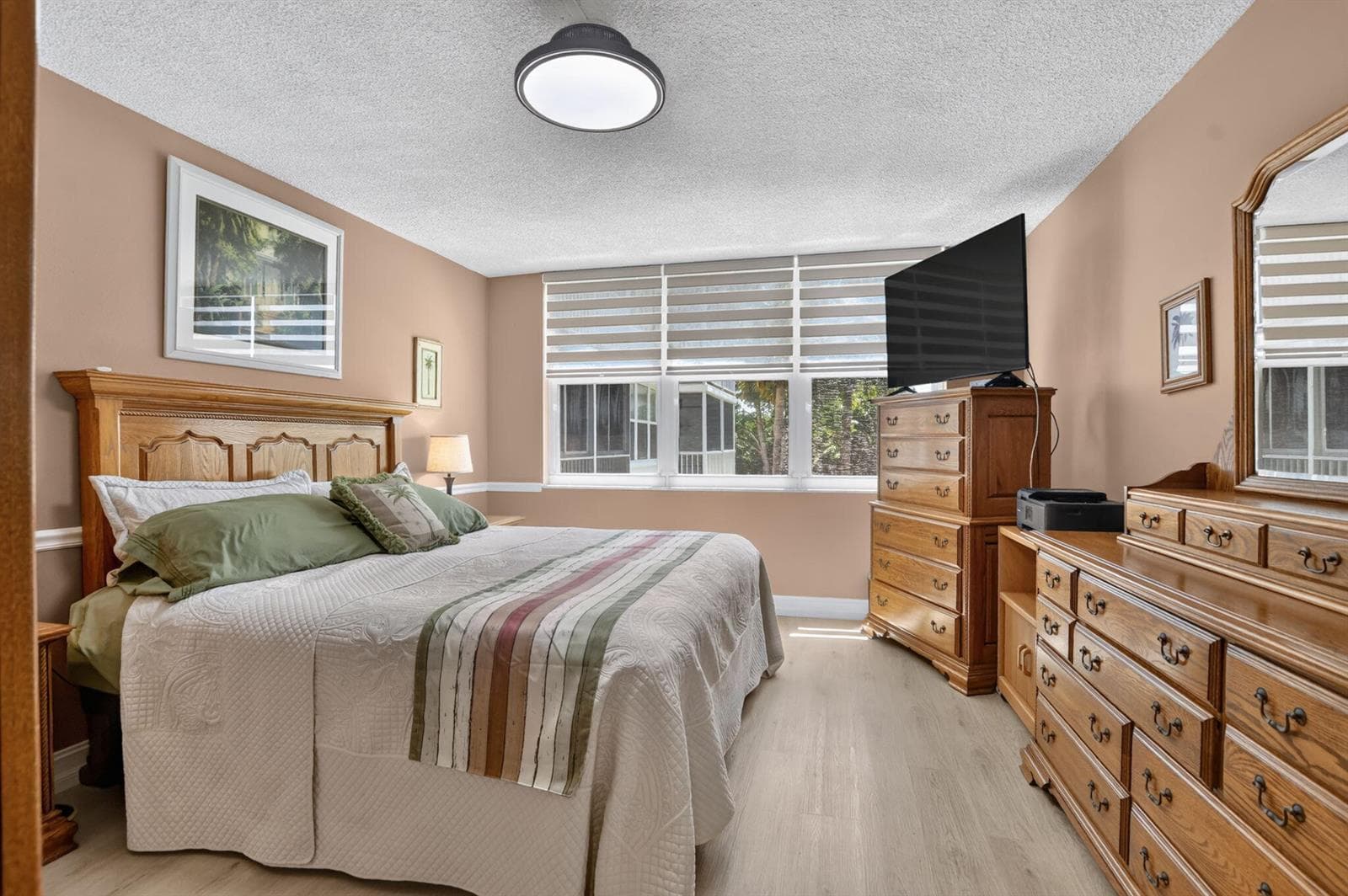 Primary suite