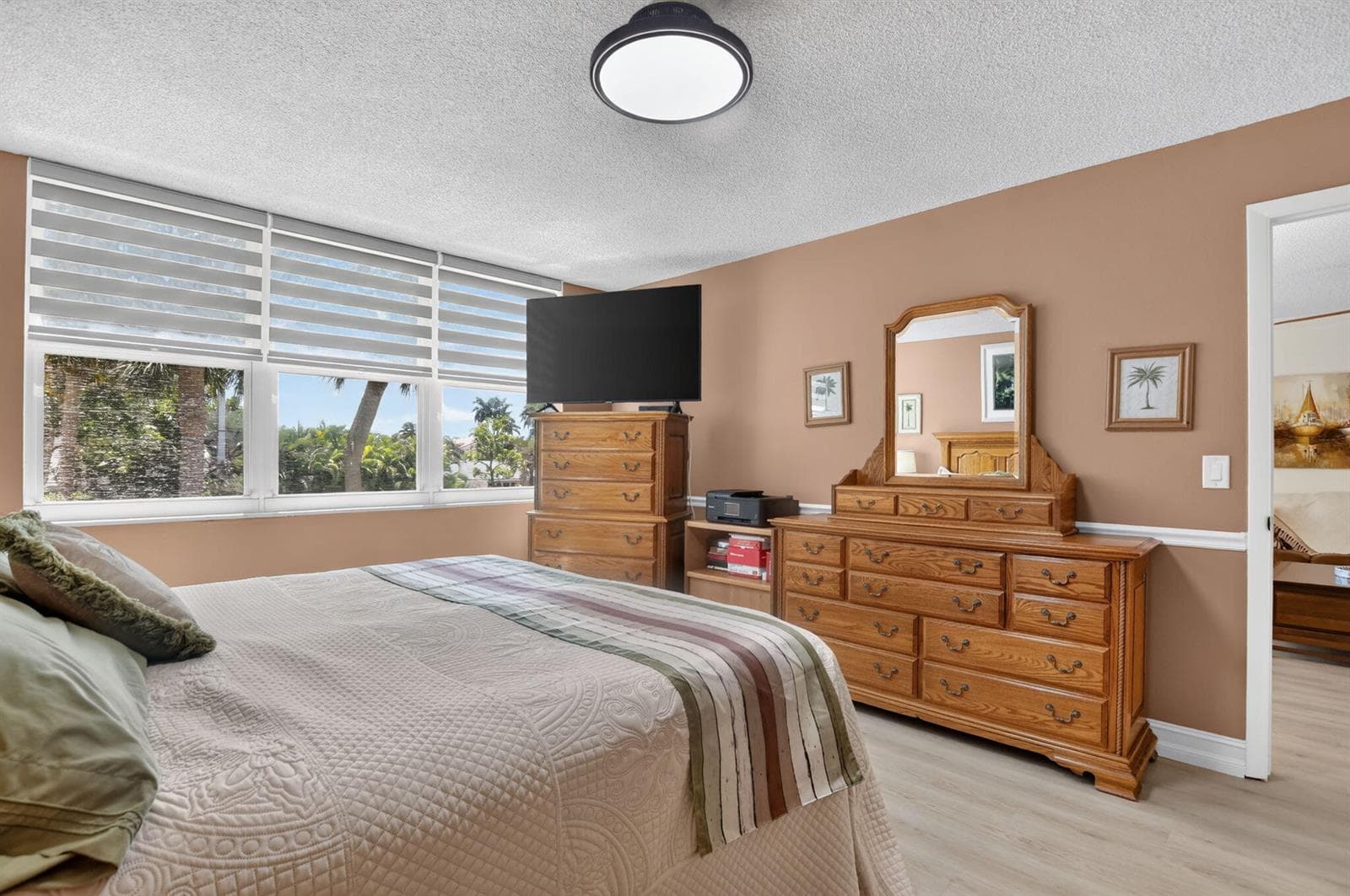 Primary suite