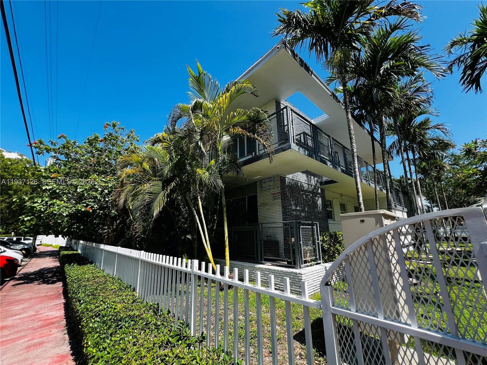 OCEANSIDE SEC ISLE OF NOR · #2 in Miami Beach - Photo 24