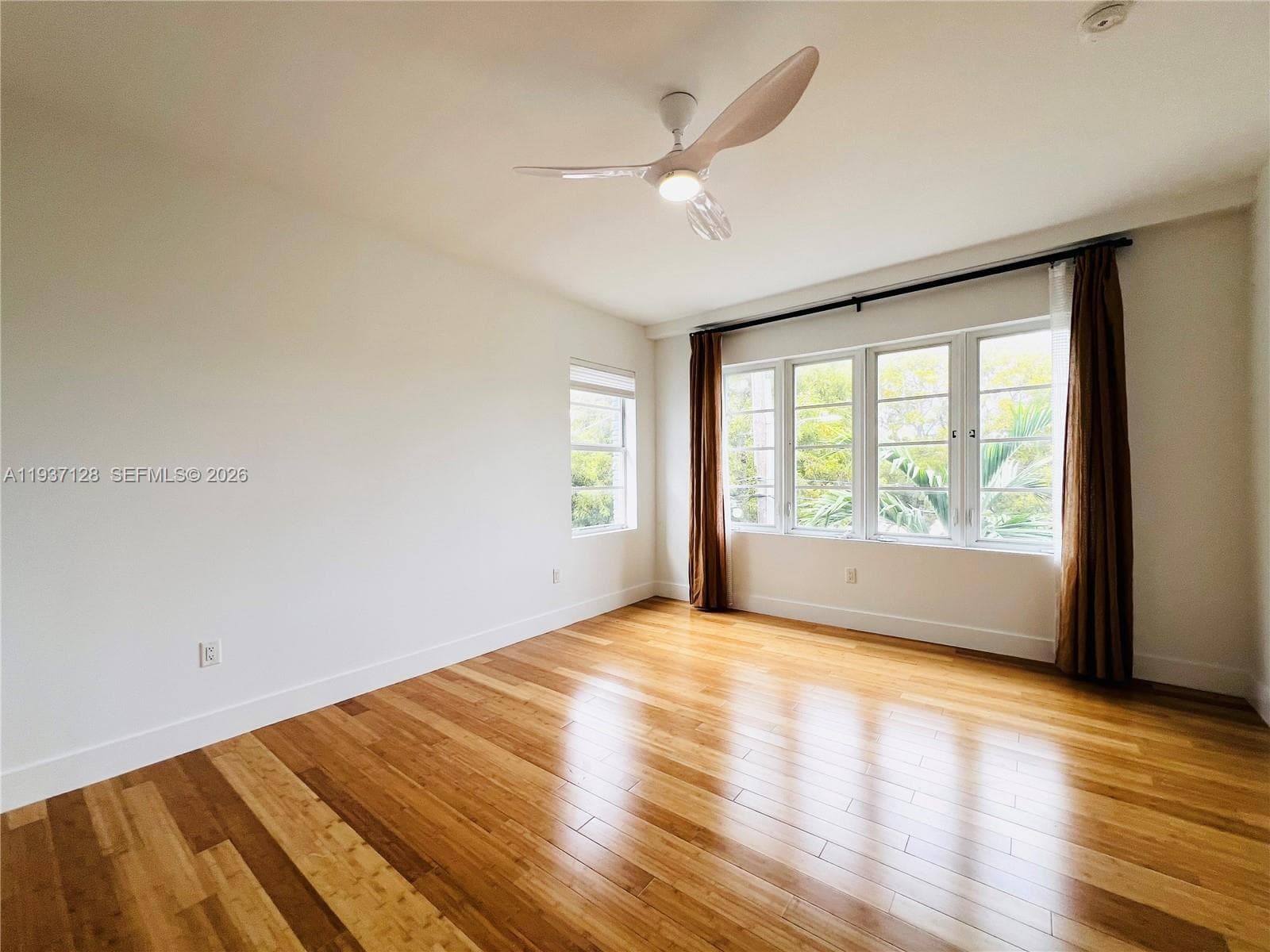 OCEANSIDE SEC ISLE OF NOR · #910 in Miami Beach - Photo 14