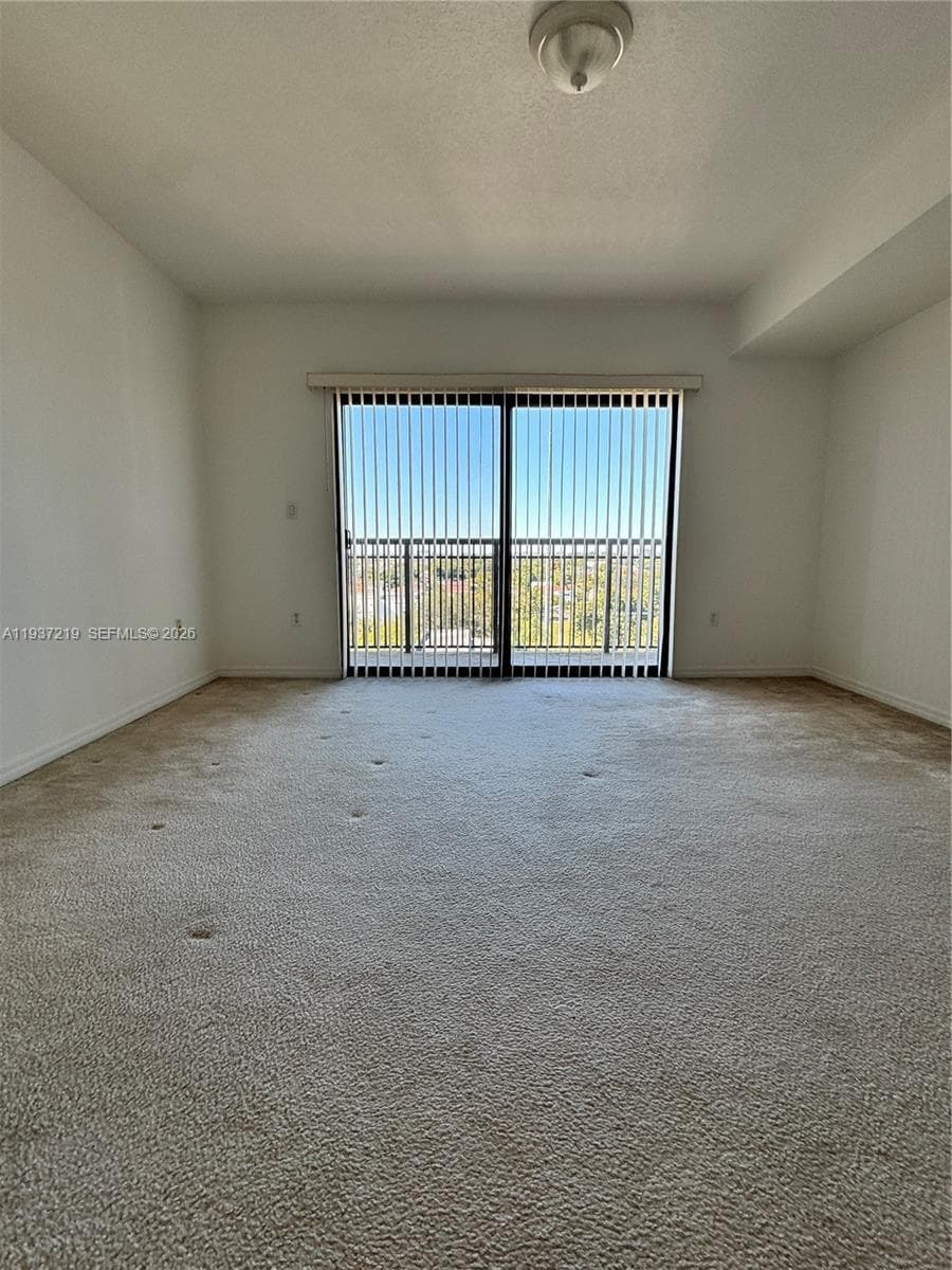 KEYSTONE PARK CONDO · #713 in Miami - Photo 12