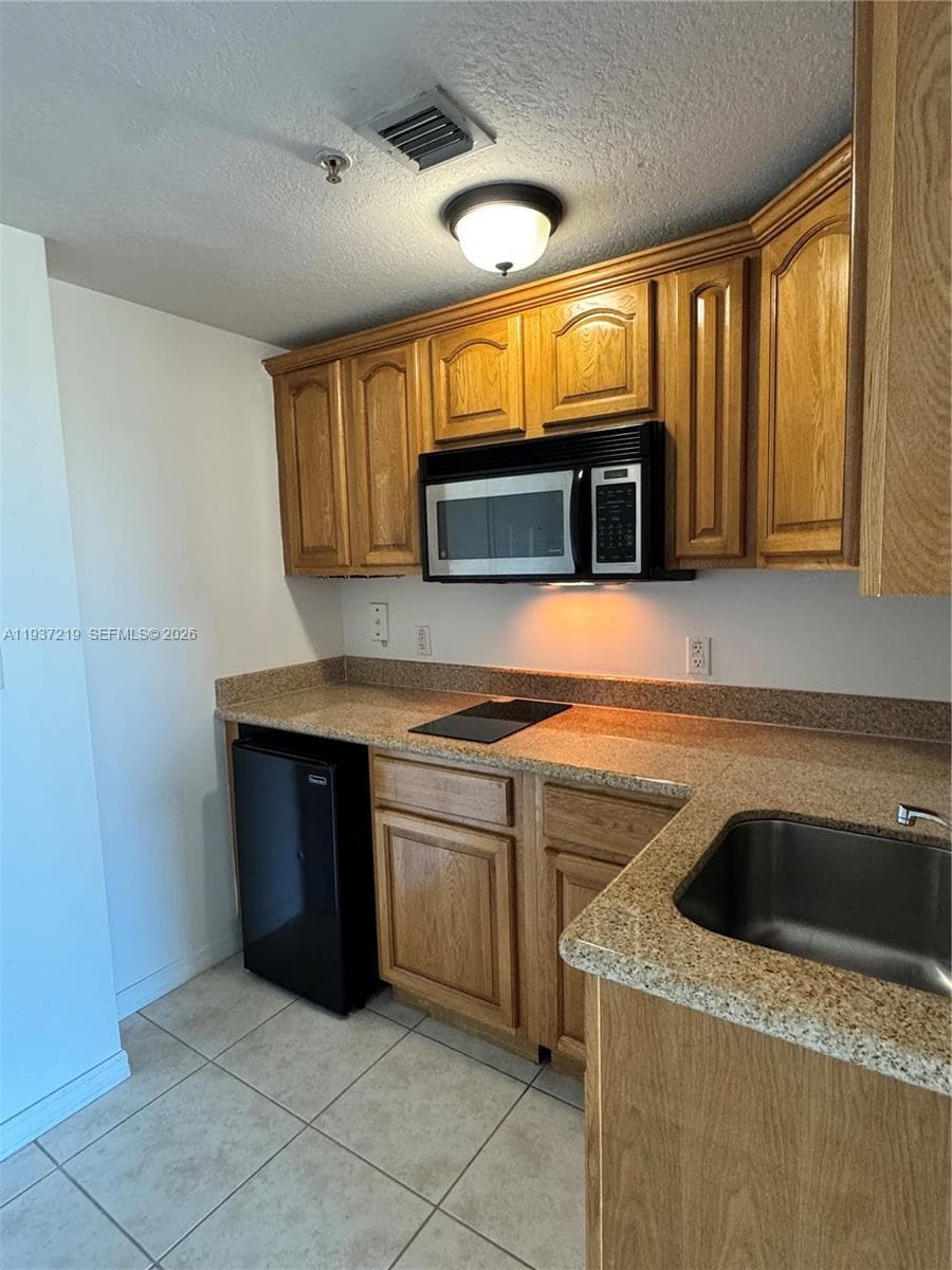 KEYSTONE PARK CONDO · #713 in Miami - Photo 21