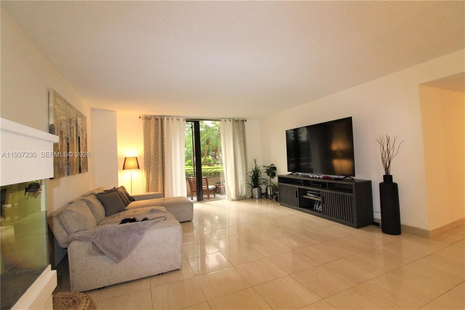 OLYMPUS CONDO · #315 in Hallandale Beach - Photo 3