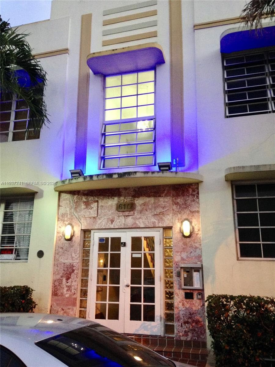 Art Deco · #204 in Miami Beach - Photo 11