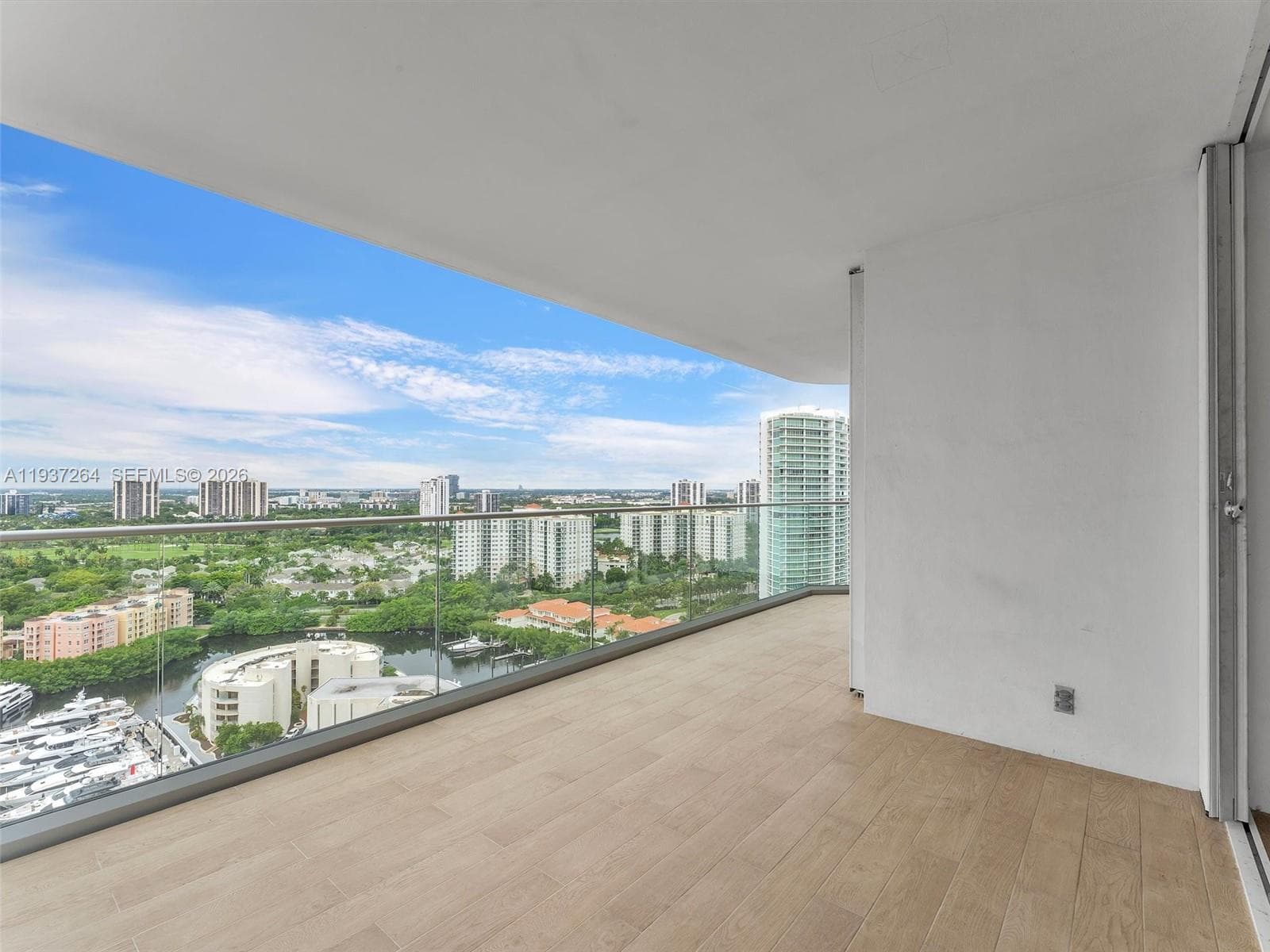 Turnberry Isle · #25D in Aventura - Photo 12