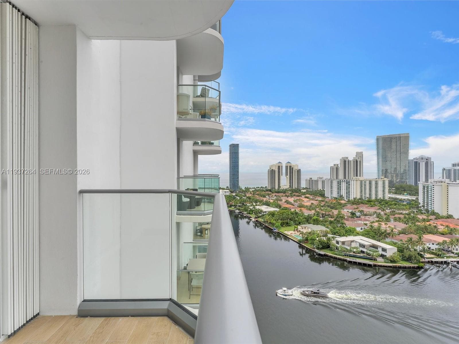 Turnberry Isle · #25D in Aventura - Photo 9