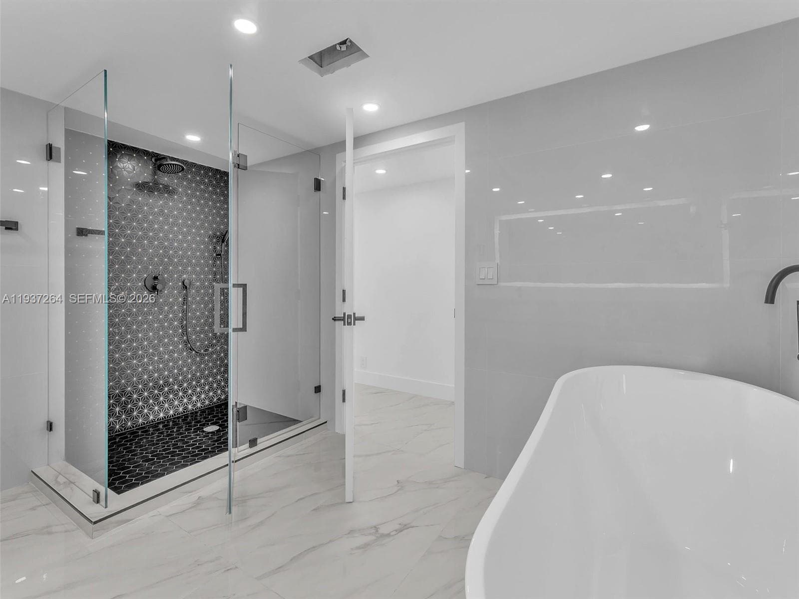 Turnberry Isle · #25D in Aventura - Photo 18