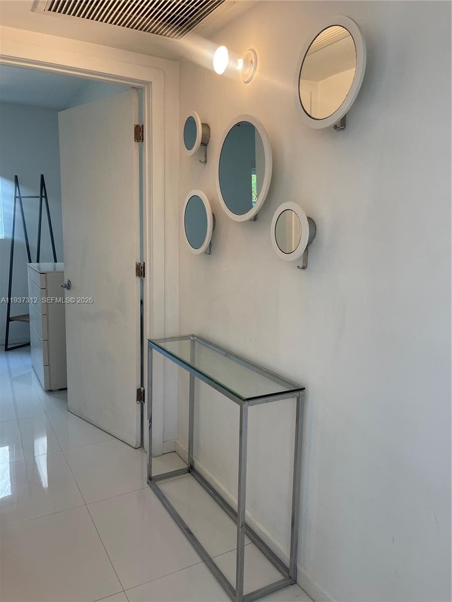 ELISA CONDO · #101 in Miami Beach - Photo 8
