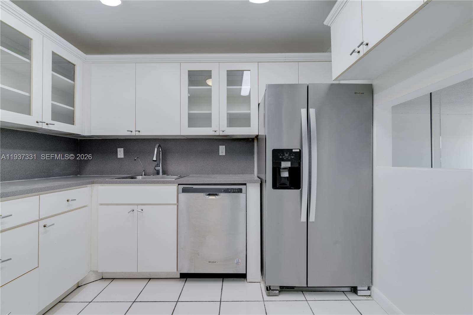 PARADISE PLAZA CONDO · #404 in Miami Beach - Photo 13