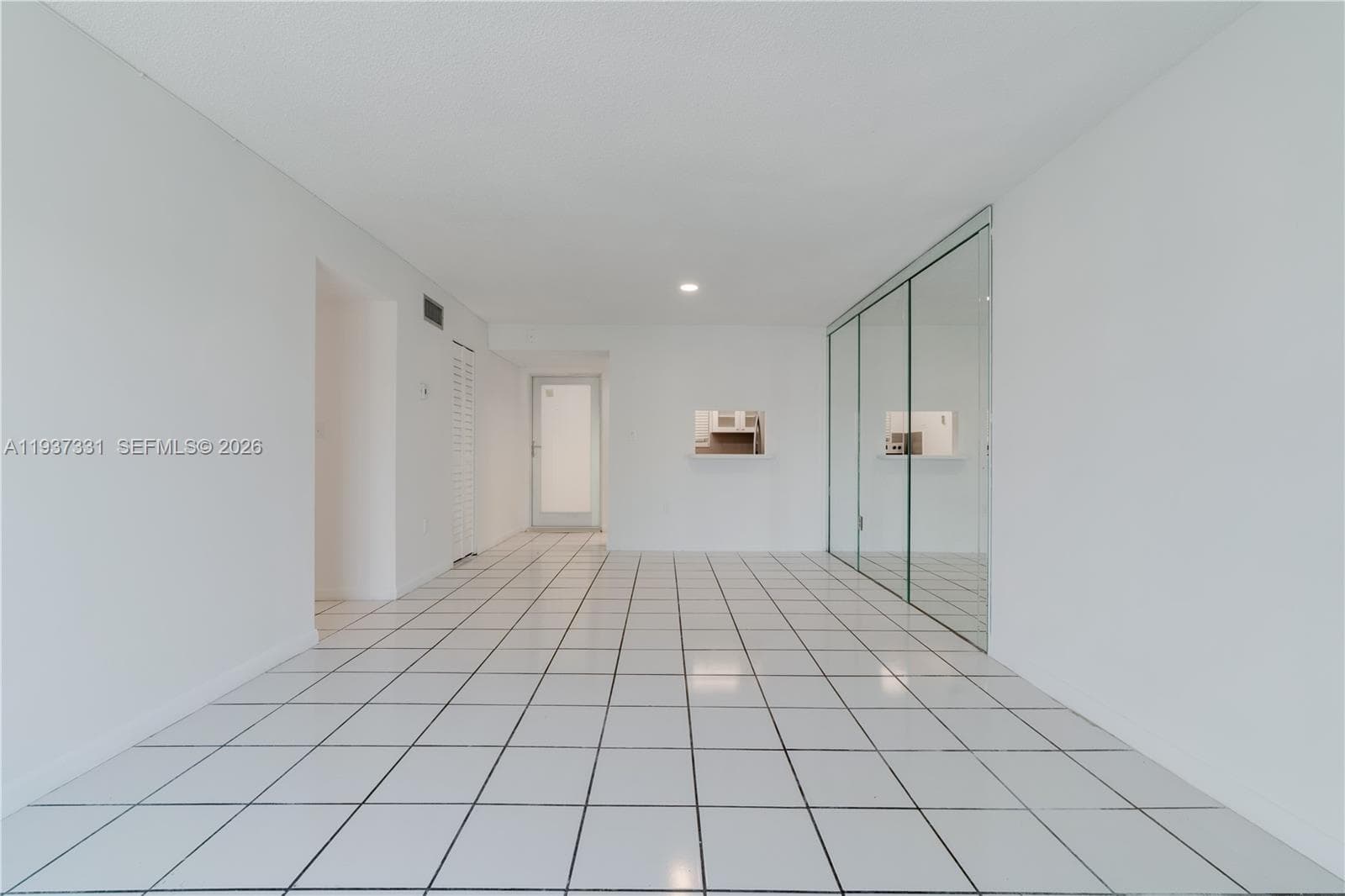 PARADISE PLAZA CONDO · #404 in Miami Beach - Photo 9