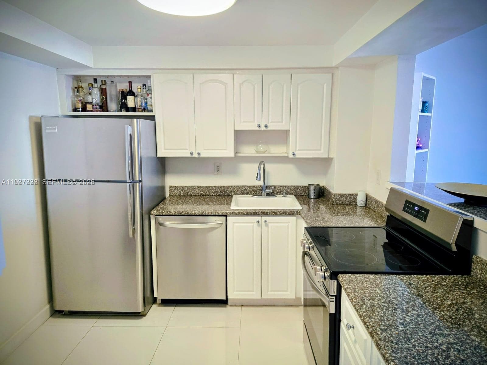 LINCOLN PALACE CONDO · #505 in Miami Beach - Photo 4