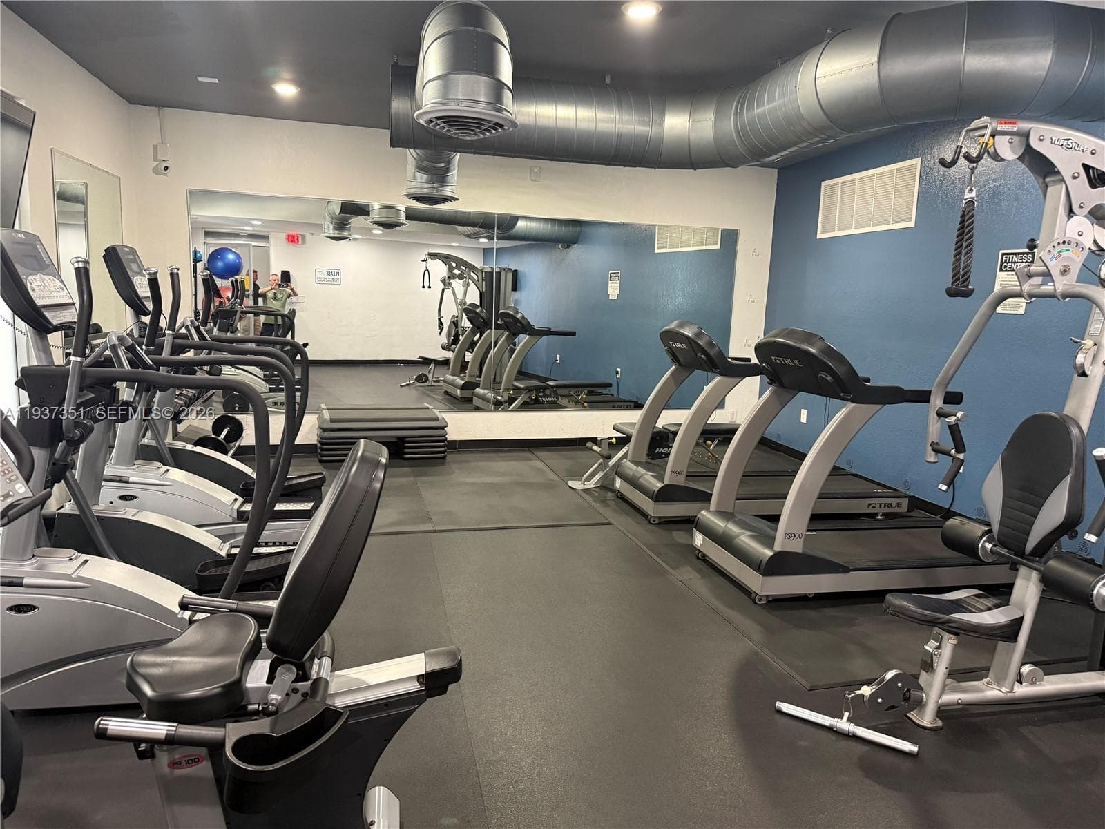 OCEAN VIEW TOWERS CONDO · #202 in Hallandale Beach - Photo 18