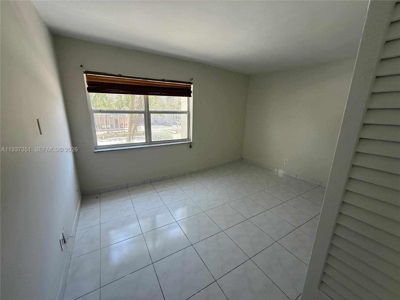 OCEAN VIEW TOWERS CONDO · #202 in Hallandale Beach - Photo 8