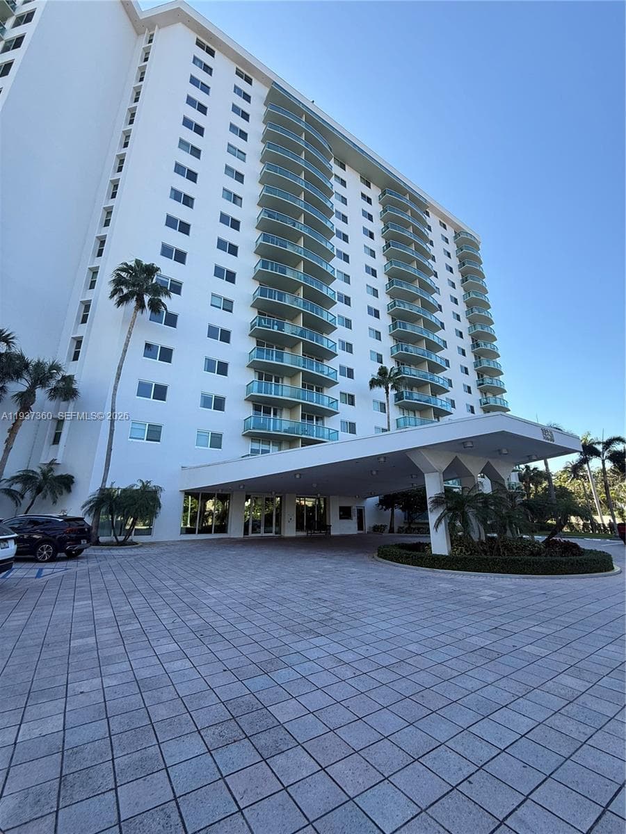 OCEANVIEW BUILDING B COND · #403 in Sunny Isles Beach - Photo 2