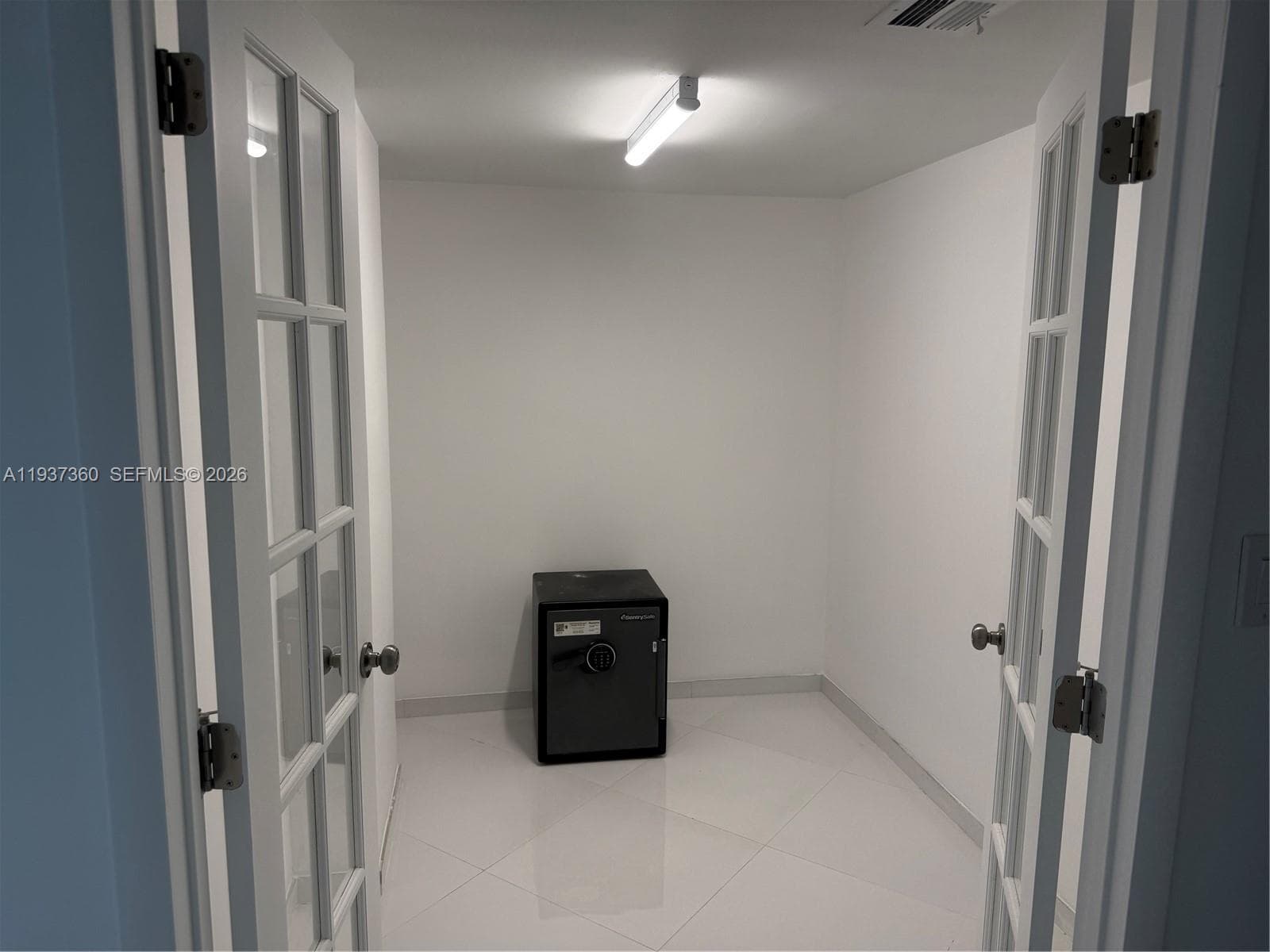 OCEANVIEW BUILDING B COND · #403 in Sunny Isles Beach - Photo 28