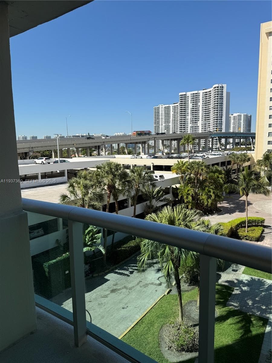 OCEANVIEW BUILDING B COND · #403 in Sunny Isles Beach - Photo 9