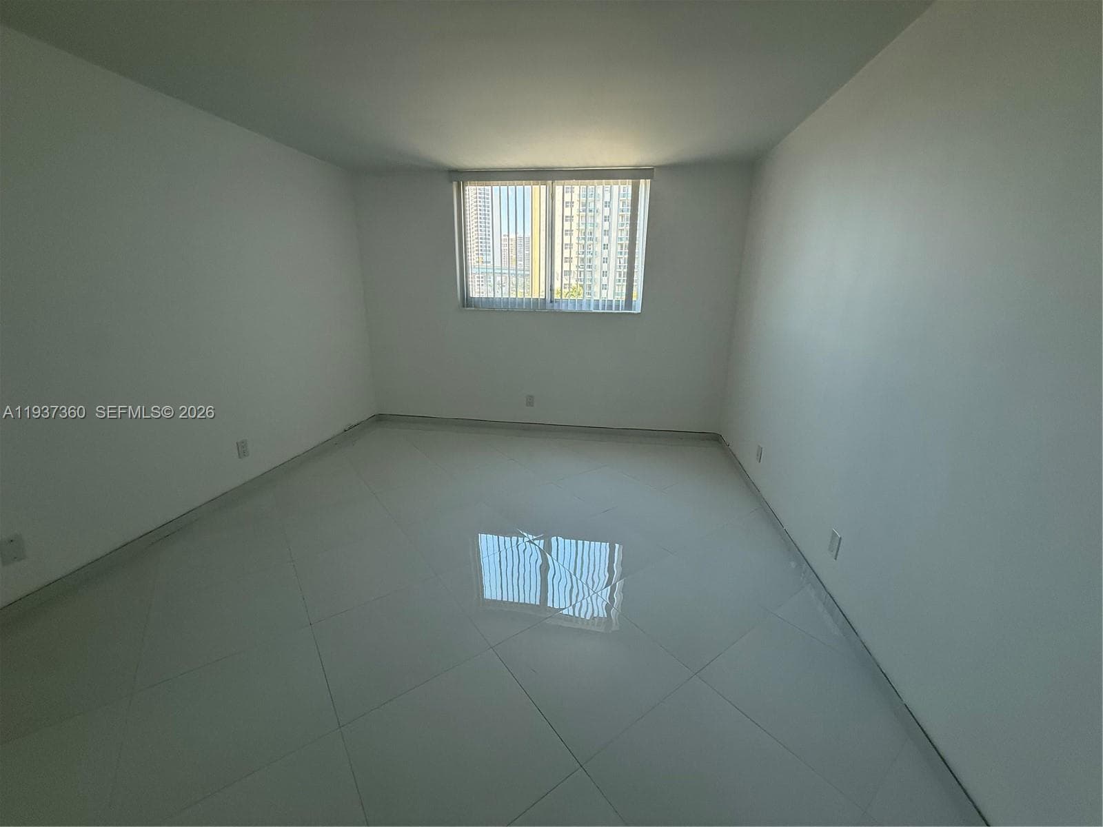 OCEANVIEW BUILDING B COND · #403 in Sunny Isles Beach - Photo 24
