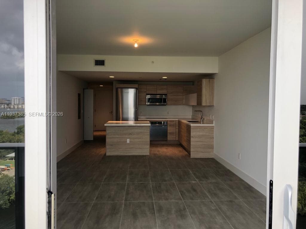THE HARBOUR NORTH CONDO · #1005 in North Miami Beach - Photo 6