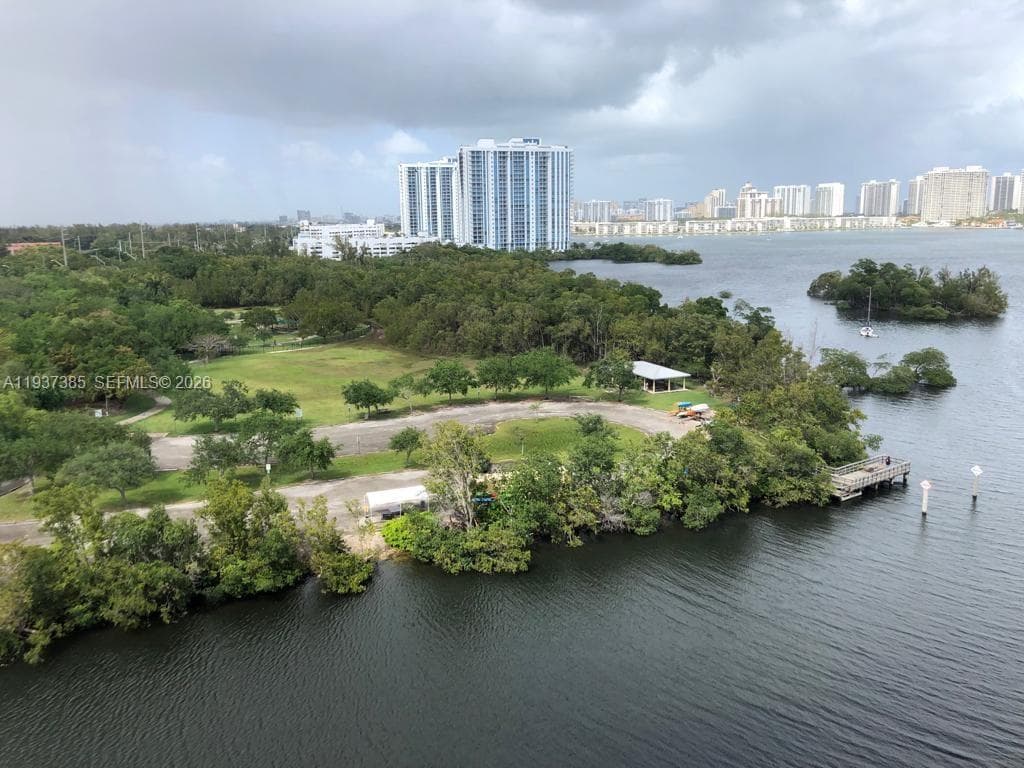 THE HARBOUR NORTH CONDO · #1005 in North Miami Beach - Photo 46