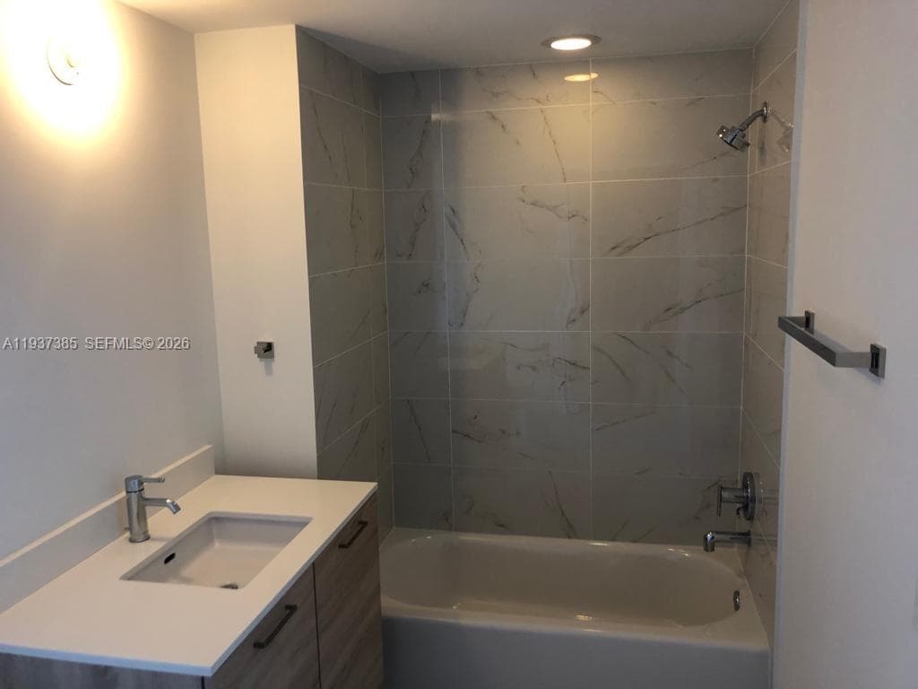THE HARBOUR NORTH CONDO · #1005 in North Miami Beach - Photo 20
