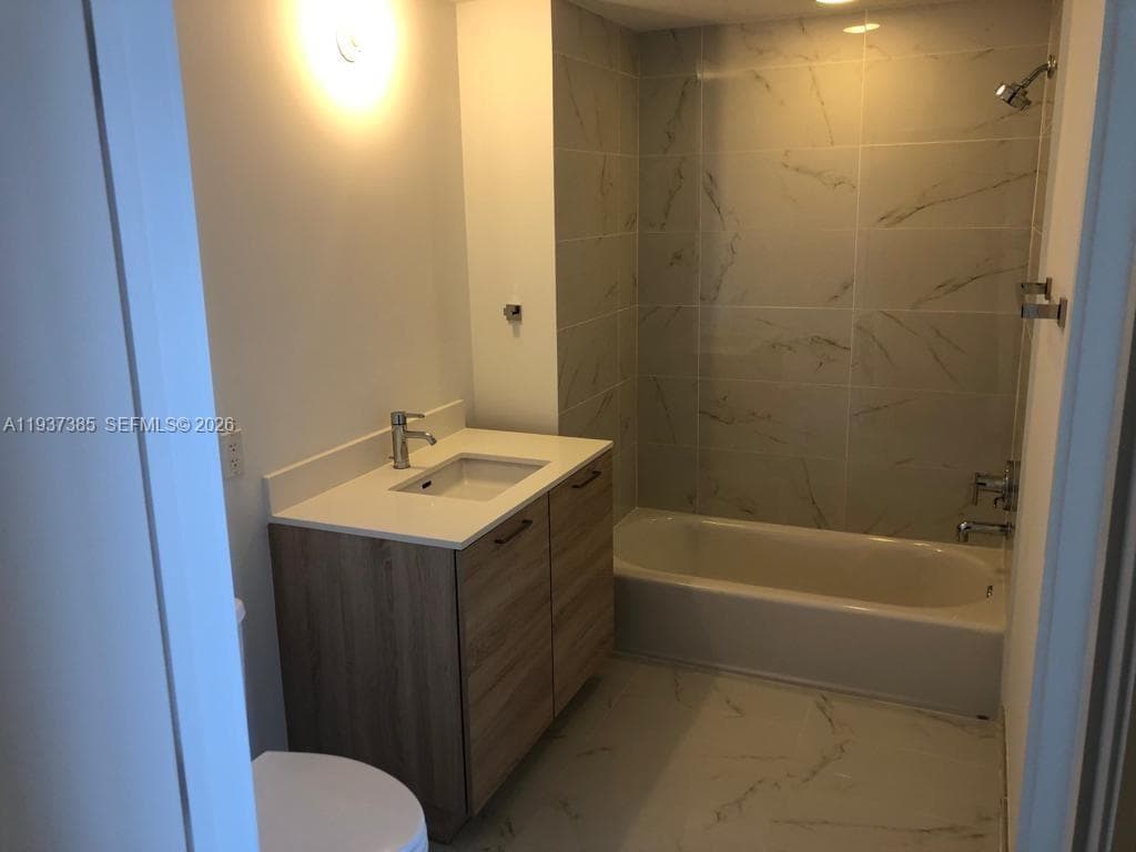 THE HARBOUR NORTH CONDO · #1005 in North Miami Beach - Photo 24
