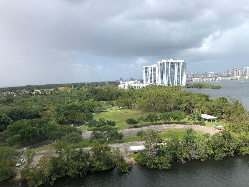 THE HARBOUR NORTH CONDO · #1005 in North Miami Beach - Photo 50